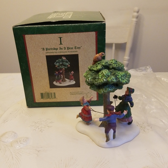 Department 56 I A Partridge in a Pear Tree Handpainted Porcelain Heritage Villag - Picture 1 of 11